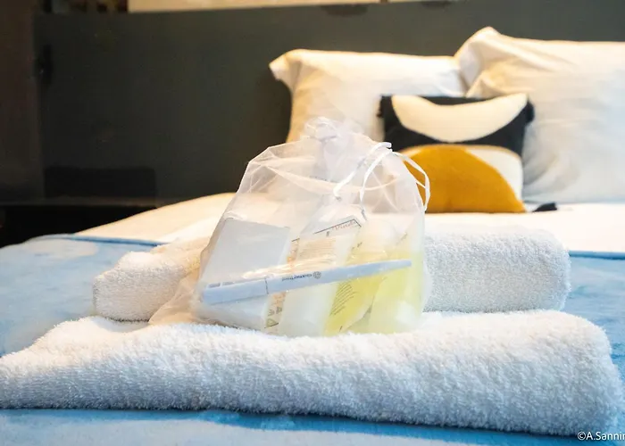 Notre Dame De Nazareth 3 - 2p Paris